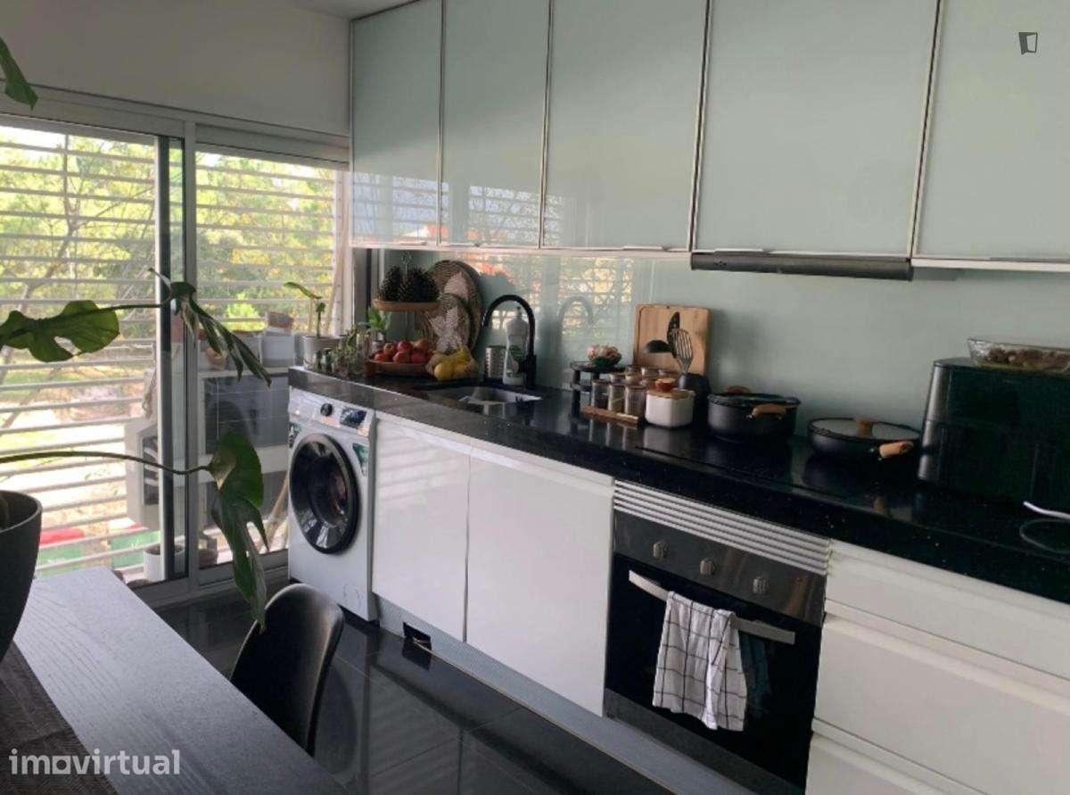 Quarto - localizado em Setubal - Grande imagem: 4/6