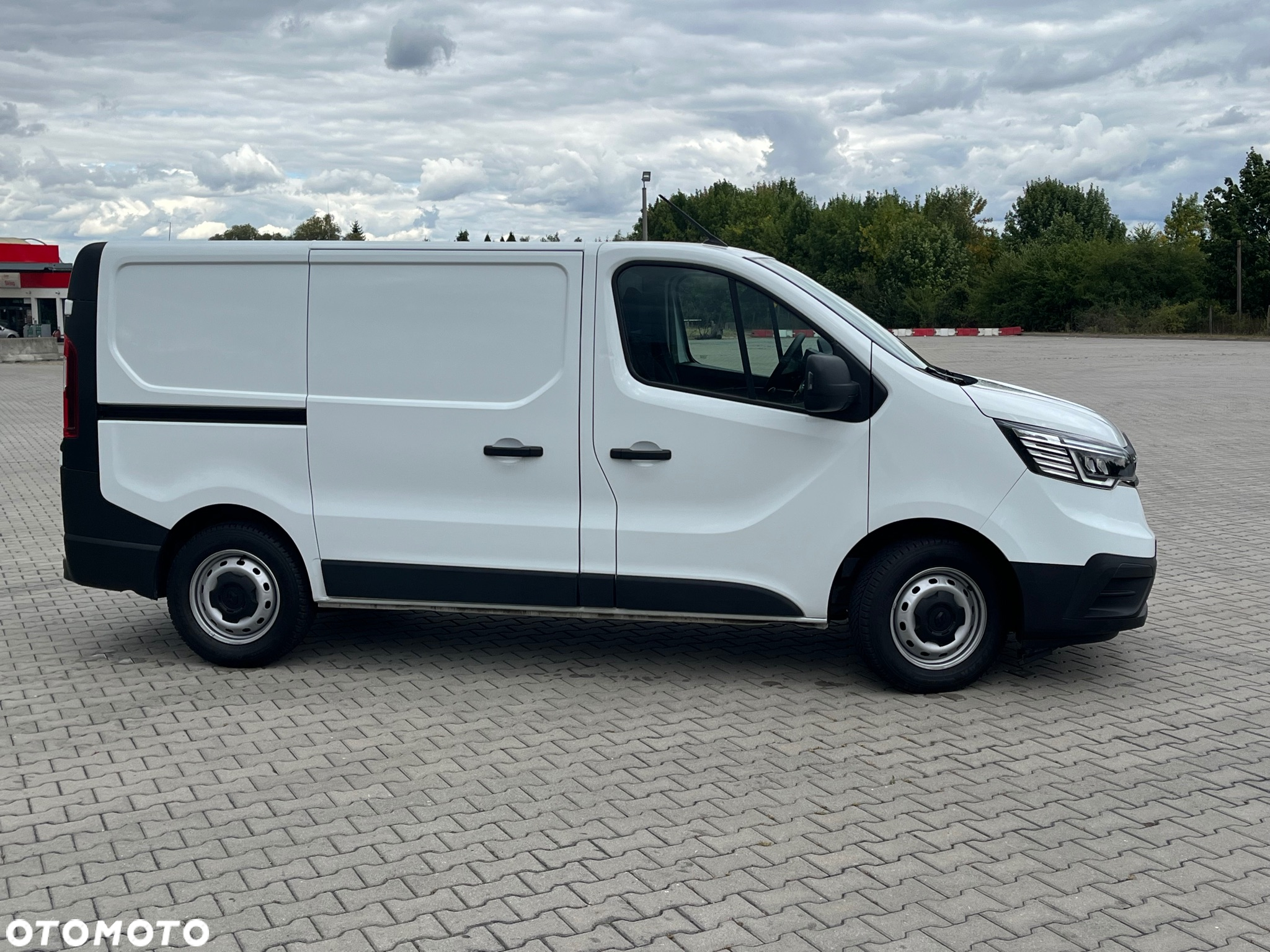 Renault Trafic - 8