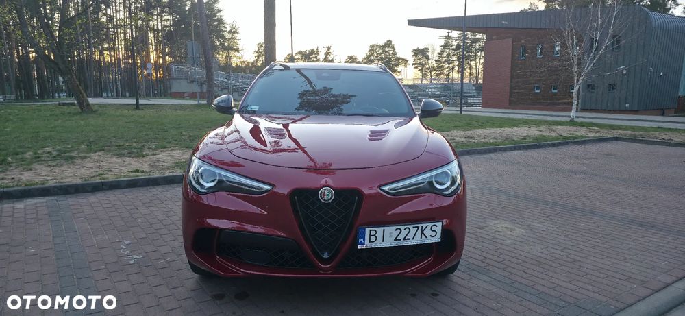 Alfa Romeo Stelvio 2.9 V6 Bi-Turbo Quadrifoglio Q4 - 10