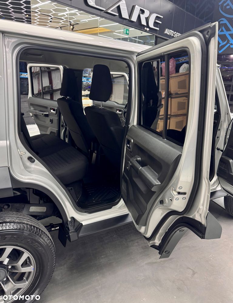 Suzuki Jimny - 24
