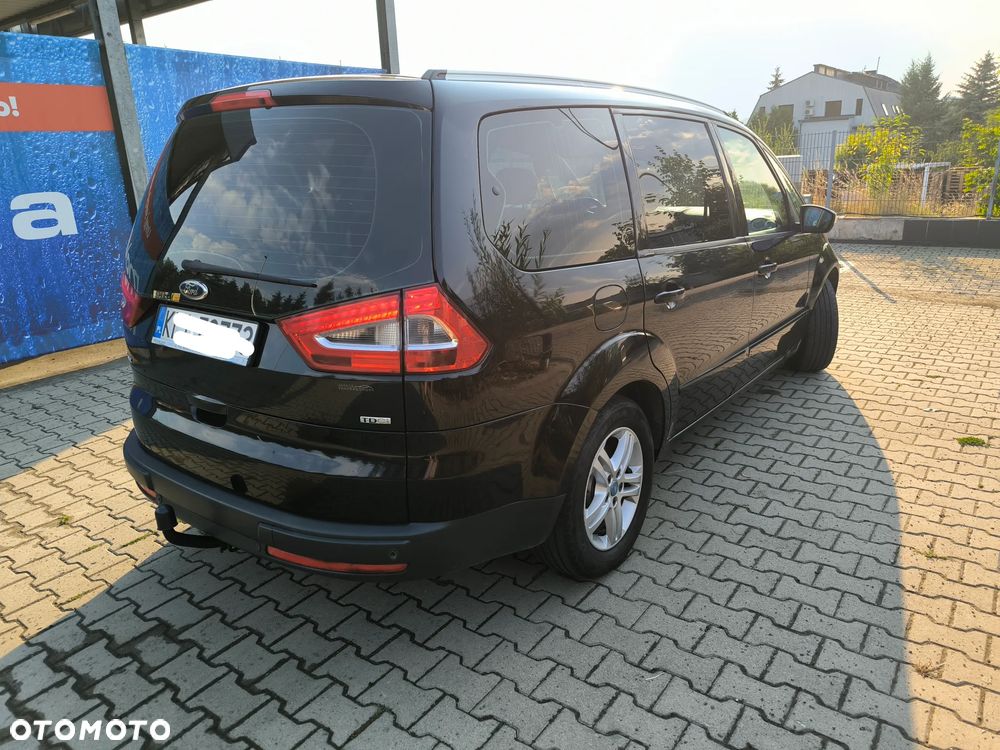 Ford Galaxy - 3