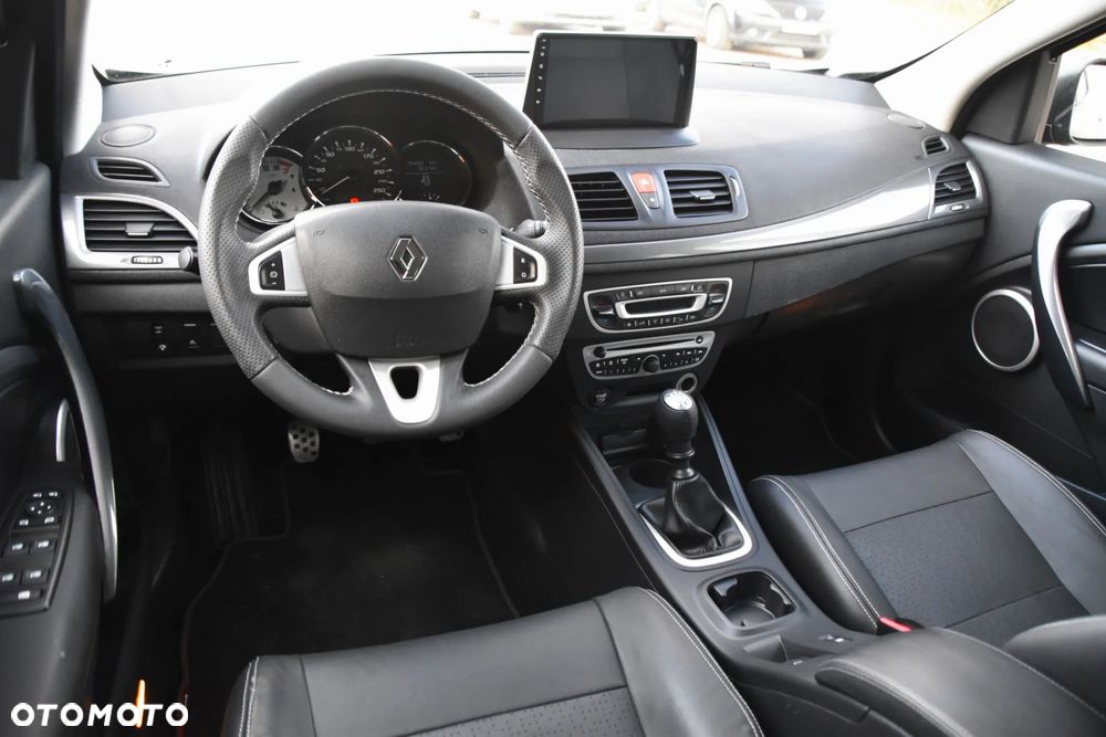 Renault Megane TCe 180 GT - 6