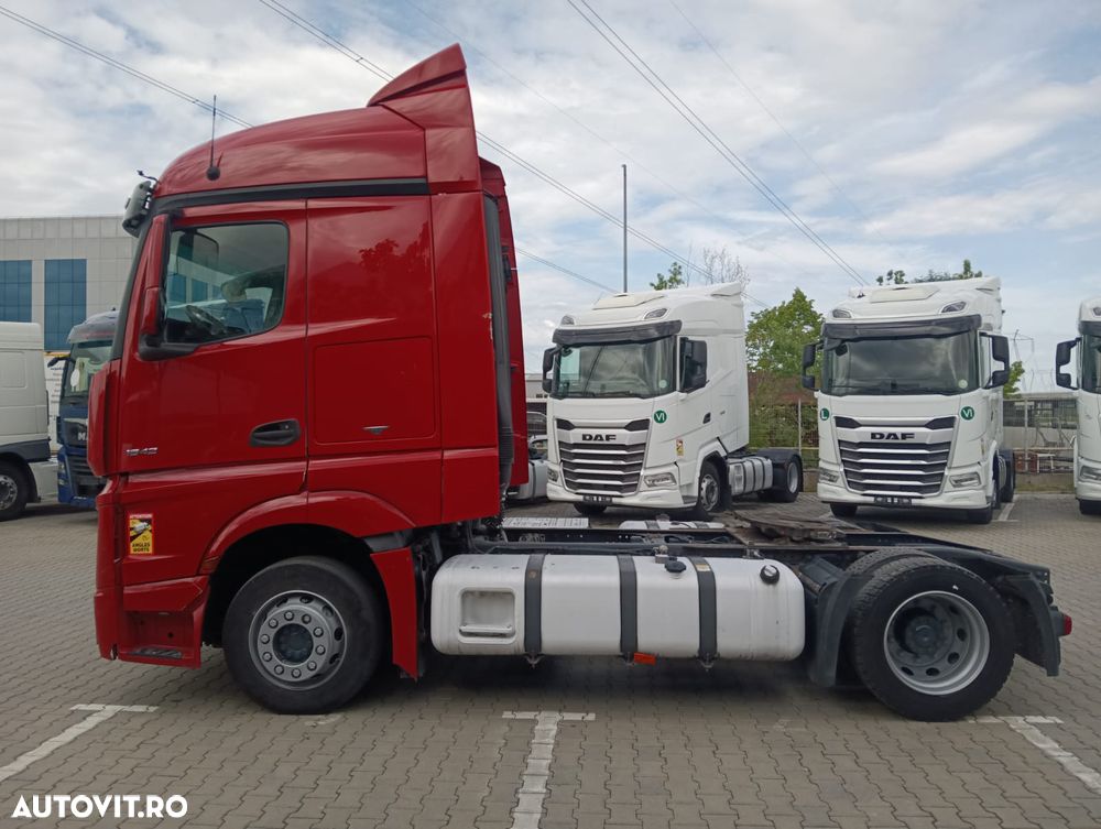 Mercedes-Benz ACTROS - 4