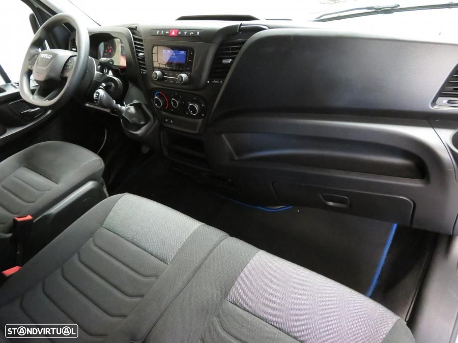 Iveco Daily 35C16 4100CD - 11