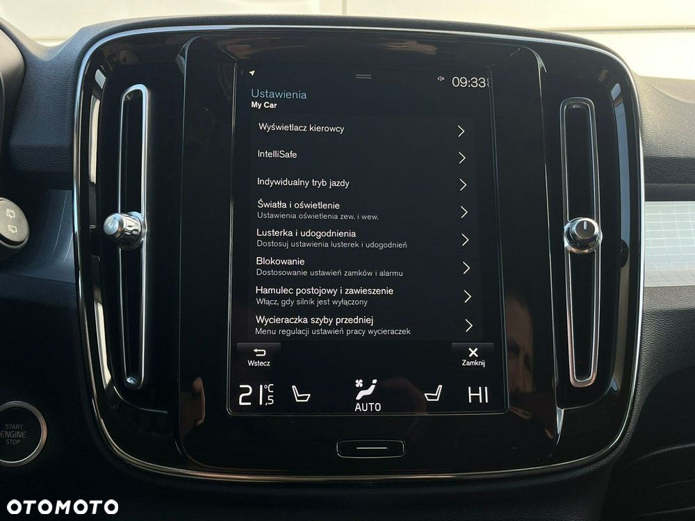 Volvo XC 40 T3 Momentum Pro - 28