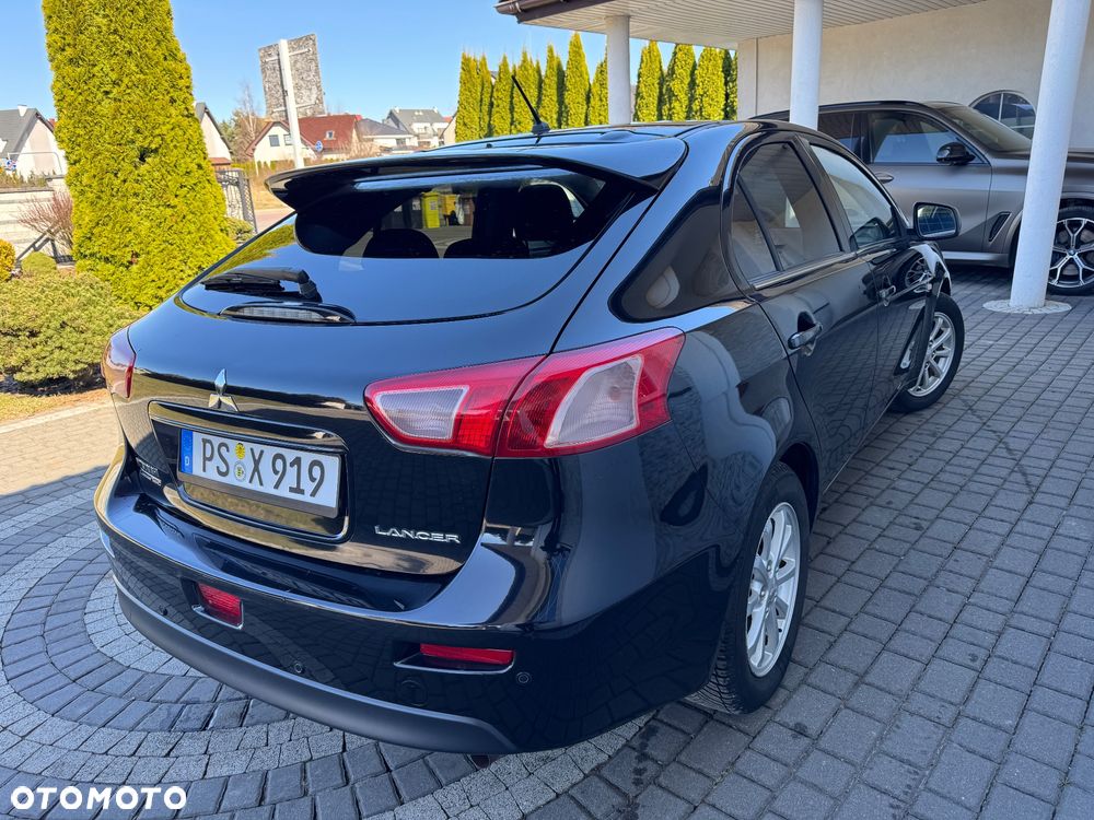 Mitsubishi Lancer 1.6 Invite - 6
