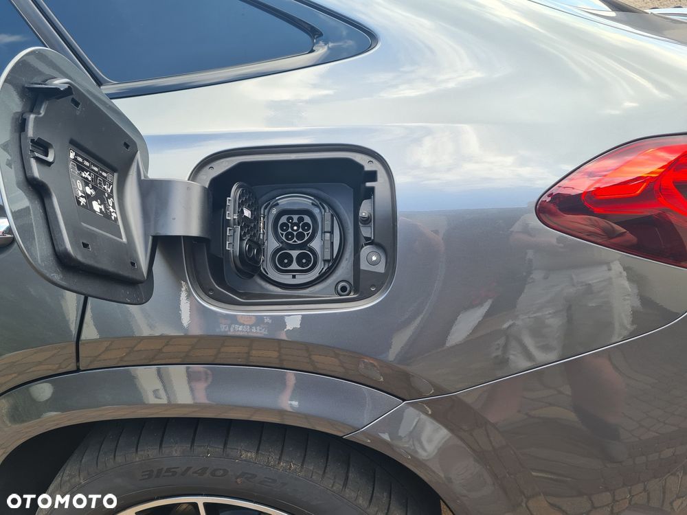 Mercedes-Benz GLE - 10