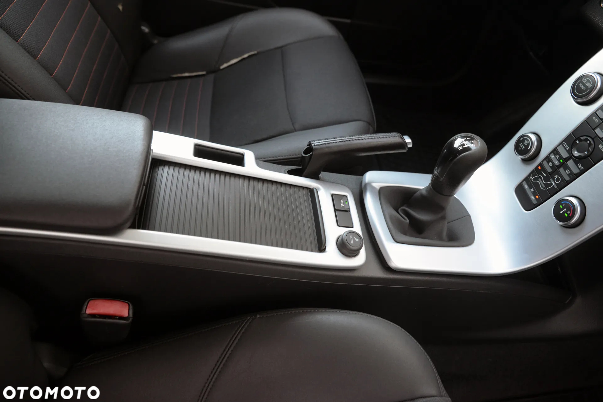 Volvo C30 1.6D DRIVe Summum - 36