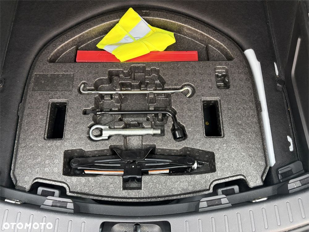 Toyota Corolla 1.8 Hybrid Active - 14