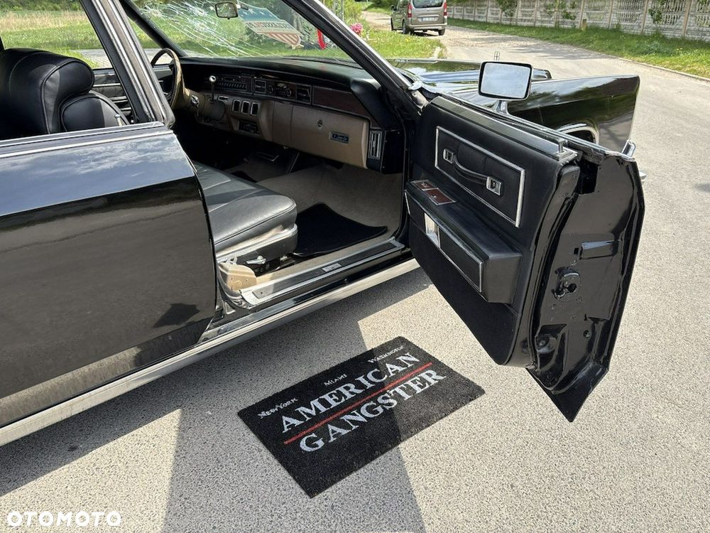Lincoln Continental - 23