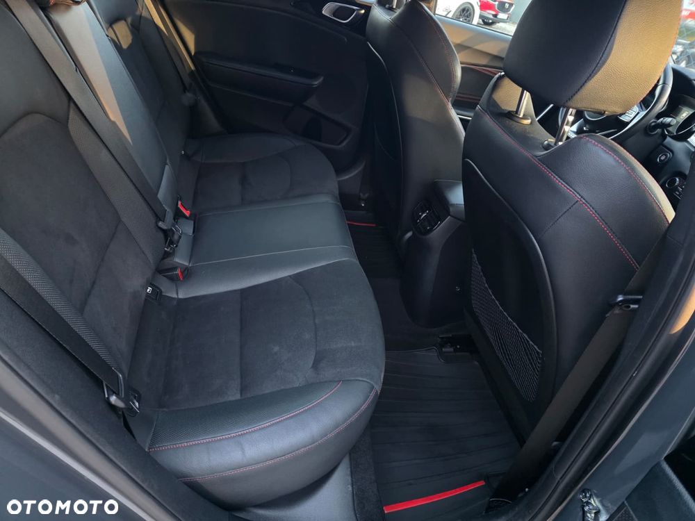 Kia ProCeed 1.6 T-GDI GT - 25
