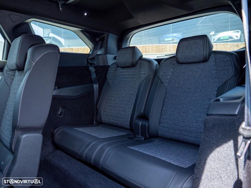 Peugeot E-5008 73 kWh Allure - 28