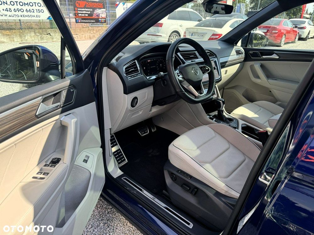 Volkswagen Tiguan - 11