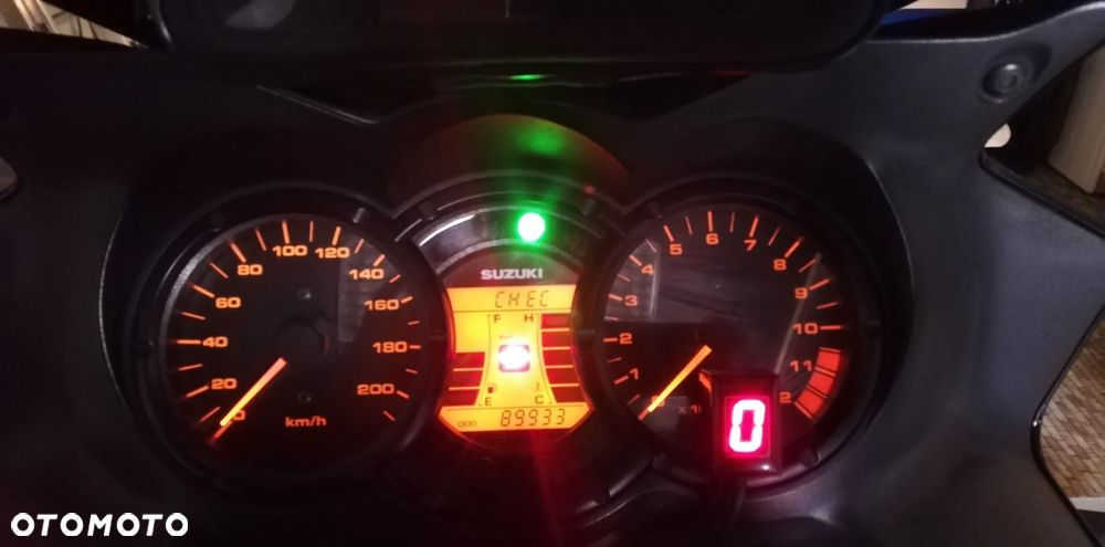 Suzuki DL - 17