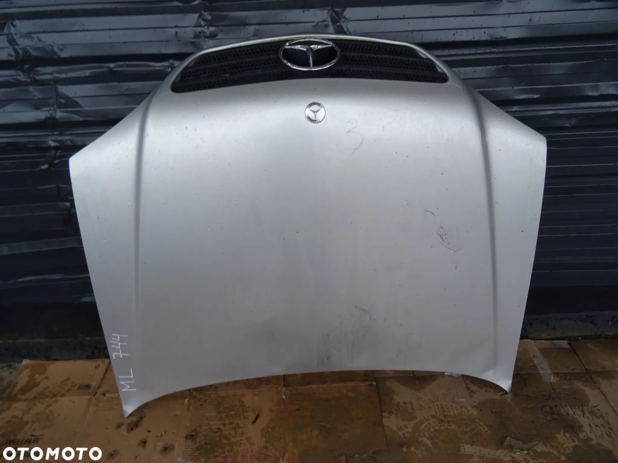 Maska Mercedes ML W163 2000 744 - 1
