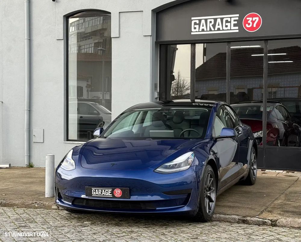 Tesla Model 3 Standard Range Plus RWD - 3