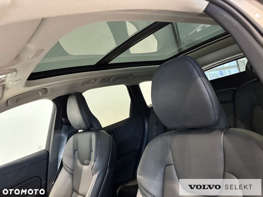 Volvo XC 60 - 24