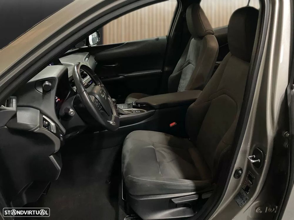 Lexus UX 250h Executive+ - 7