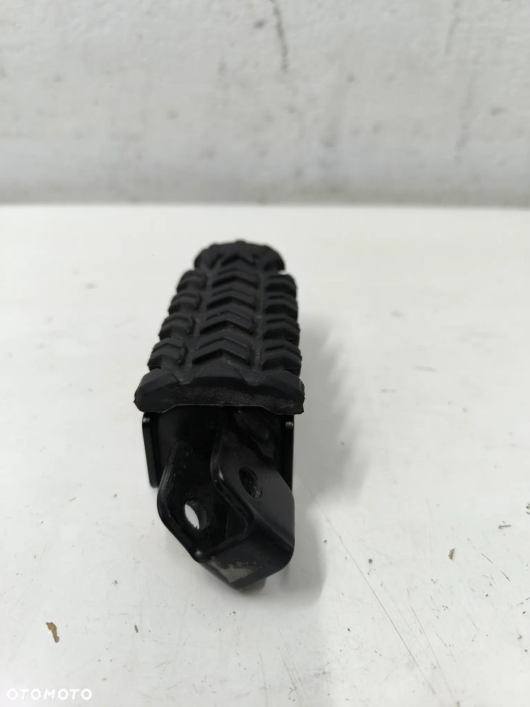 Podnóżek Lewy Suzuki DL 800 - 2