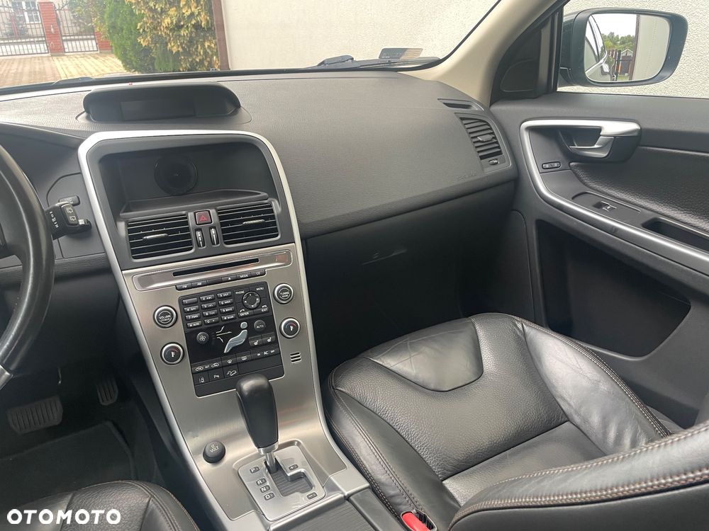 Volvo XC 60 2.4D AWD Summum - 15