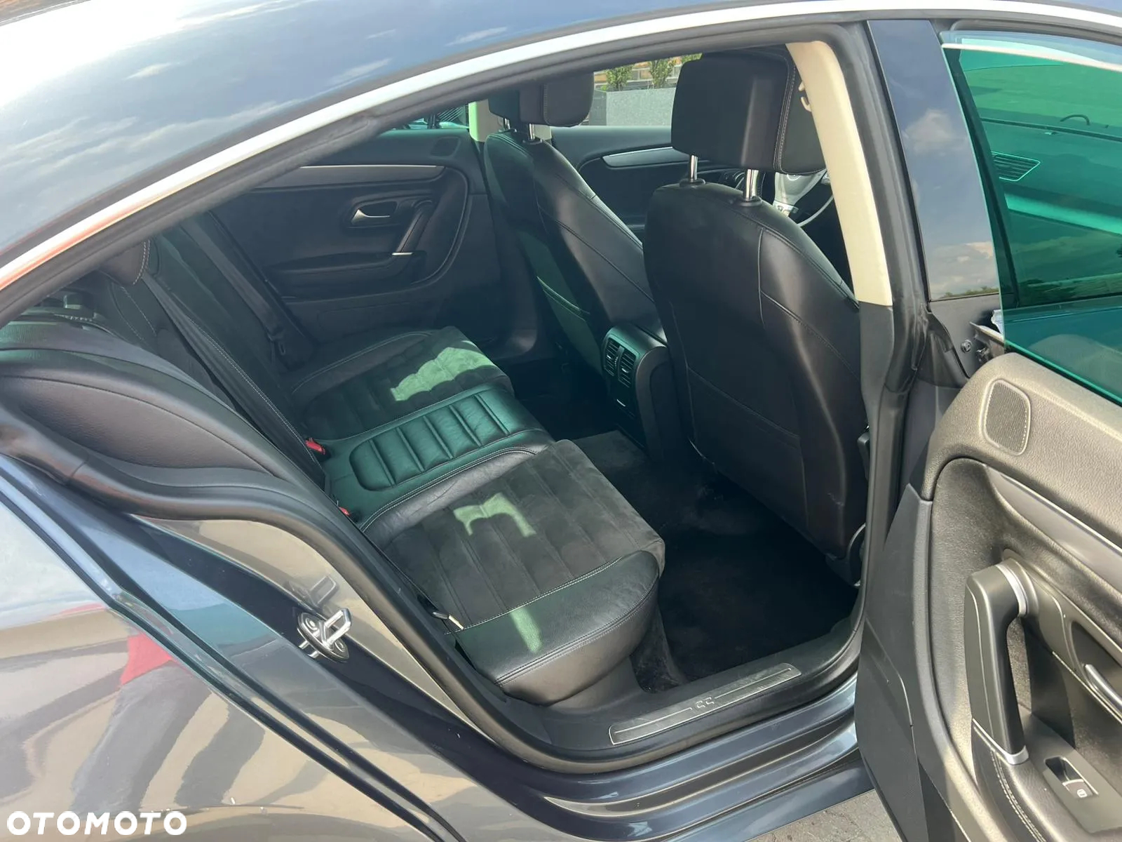 Volkswagen CC 2.0 TDI BlueMotion Technology DSG - 11