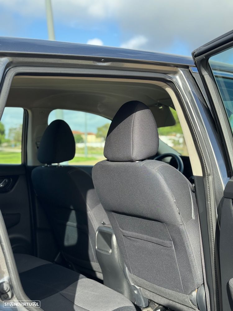 Nissan Qashqai 1.5 dCi 360 S - 11