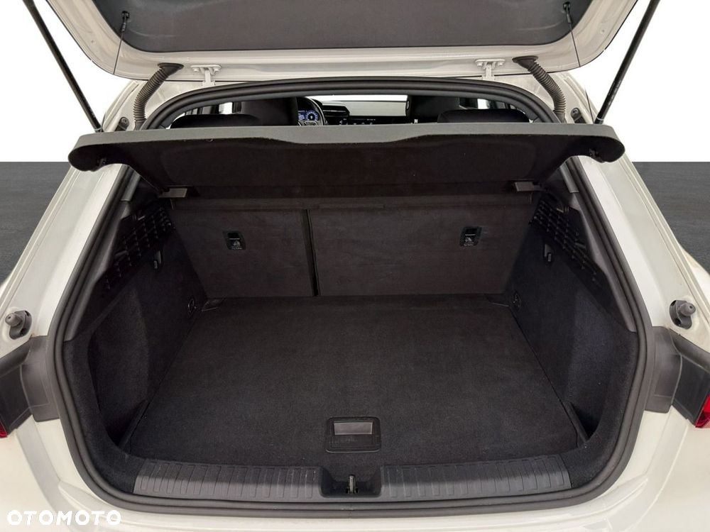 Audi A3 Sportback - 12