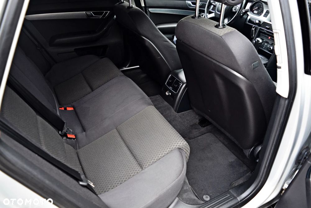 Audi A6 - 6