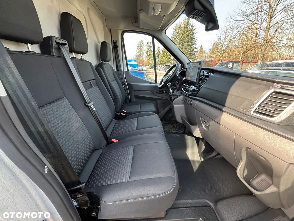 Ford FORD TRANSIT VAN TREND 2.0 ECOBLUE 165 KM LDT 6.2 M 6  RWD - 9
