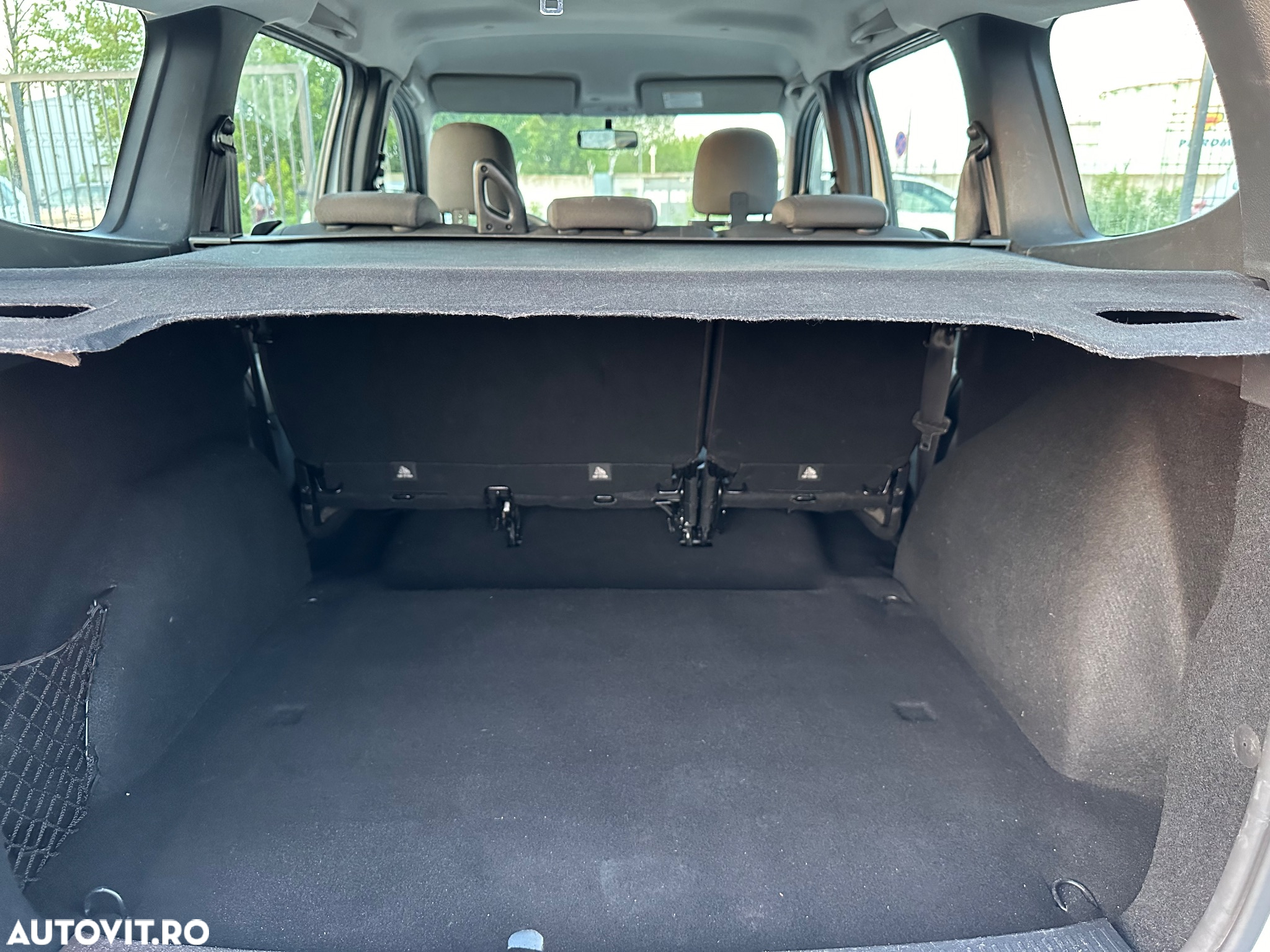 Dacia Lodgy 1.5 dCi Laureate - 11