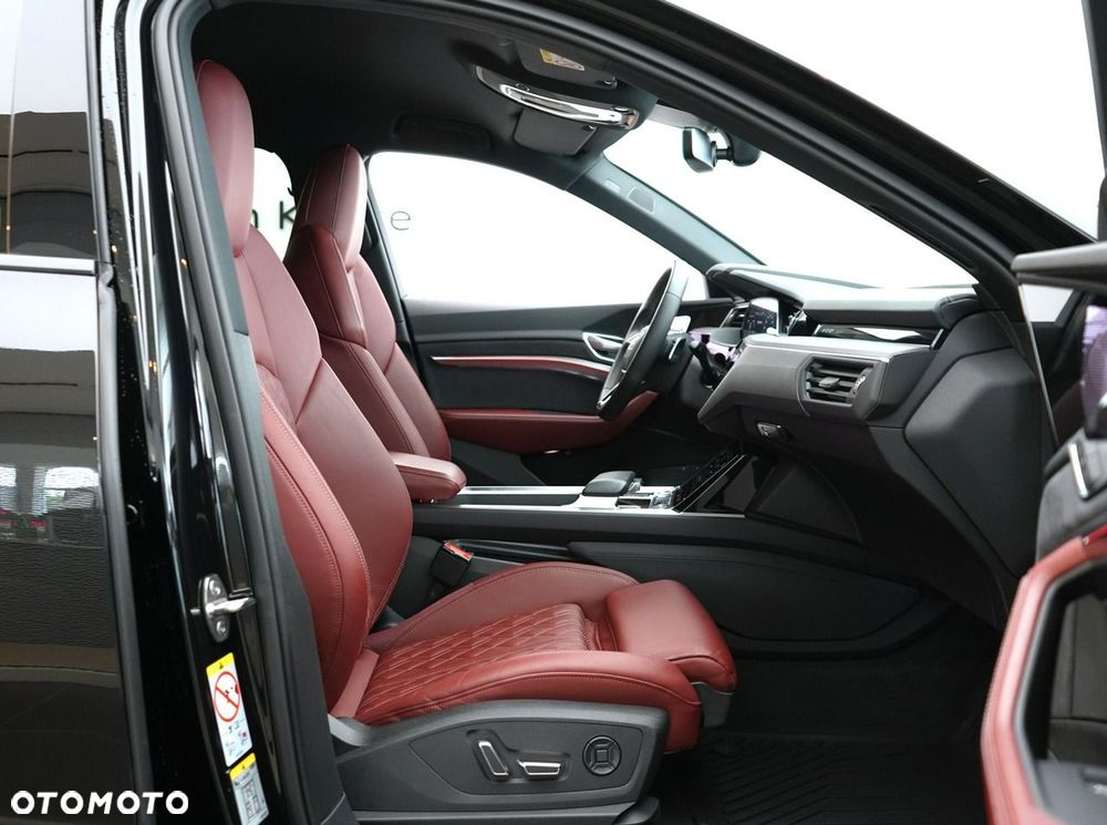 Audi e-tron Sportback - 30