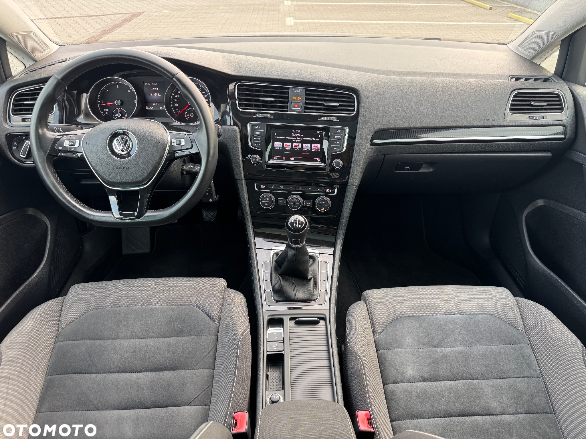 Volkswagen Golf VII 2.0 TDI BMT Highline - 16