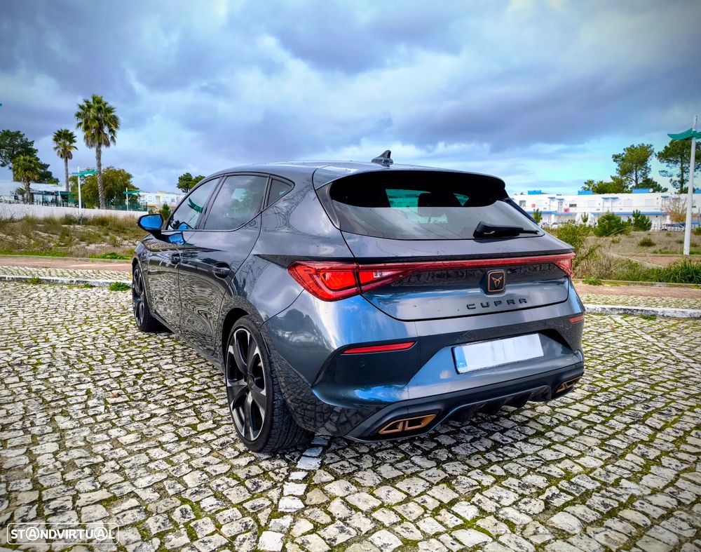 Cupra Leon 1.4 e-Hybrid (180 kW System) VZ - 3