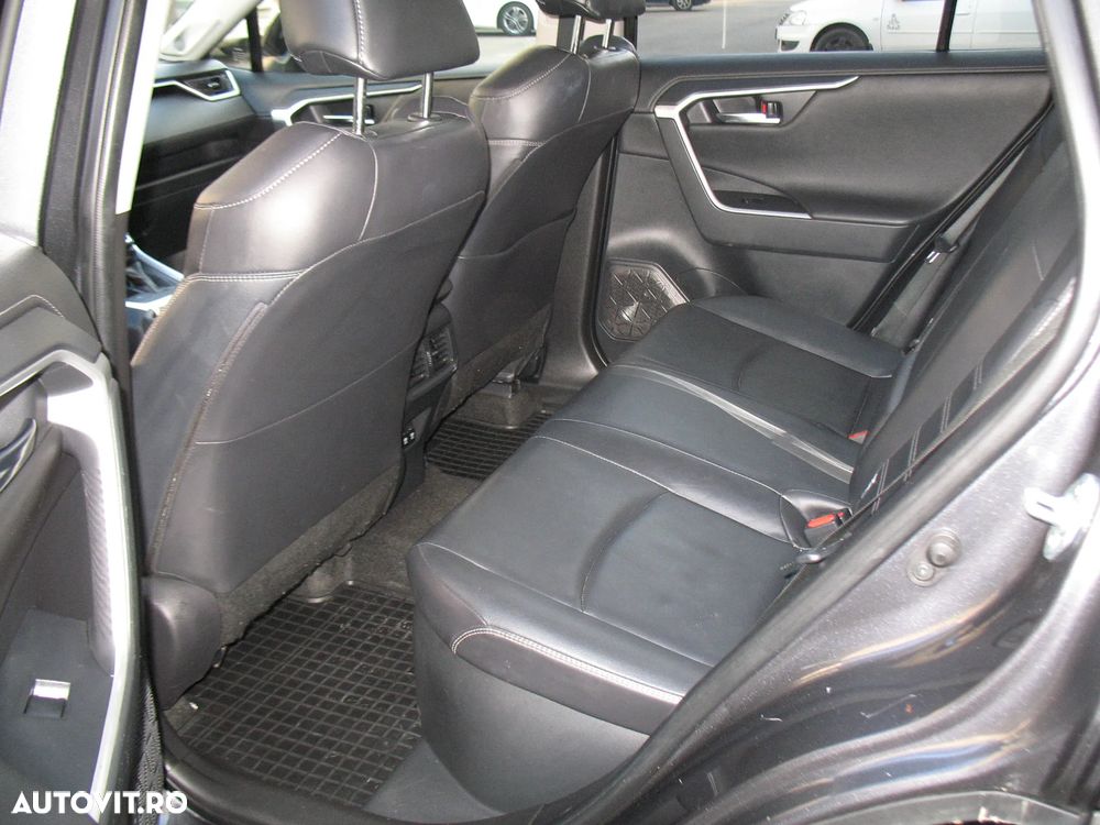 Toyota RAV4 - 19