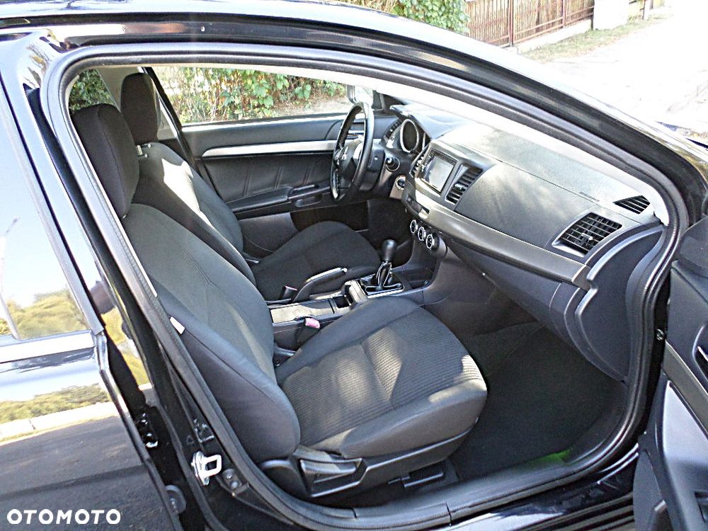 Mitsubishi Lancer Sportback 1.6 ClearTec Plus - 19
