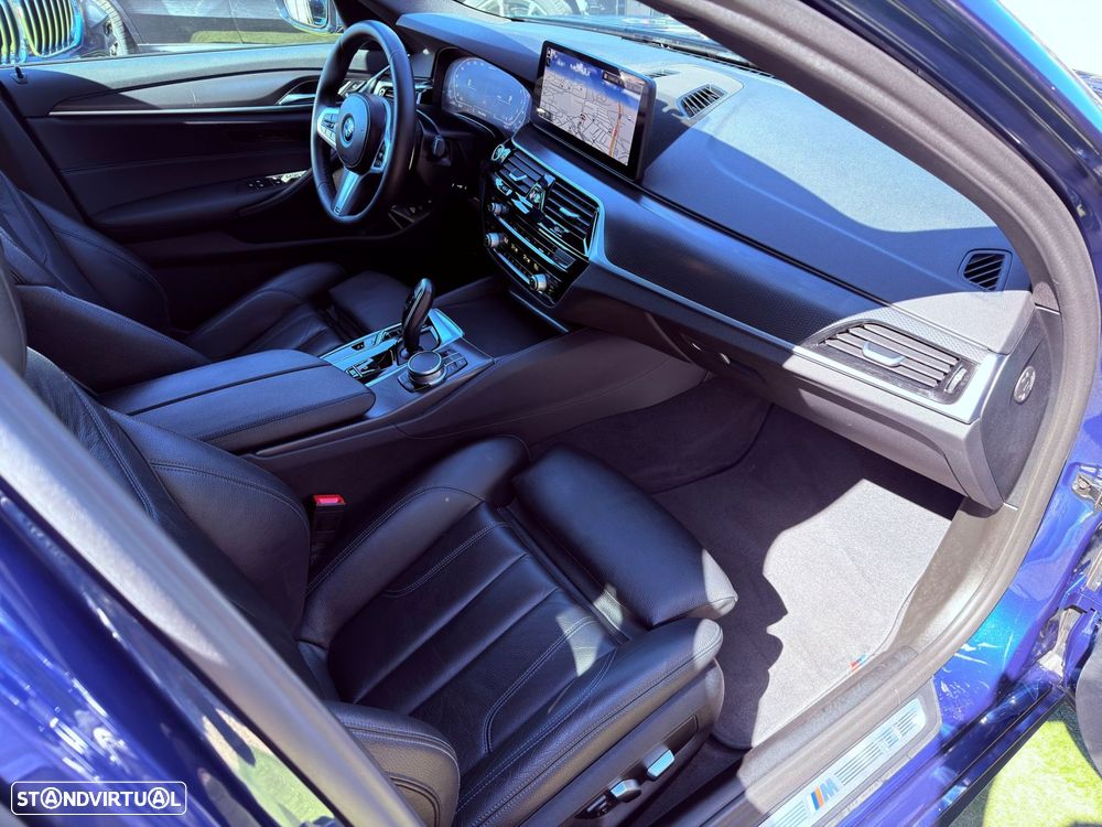 BMW 520 - 24
