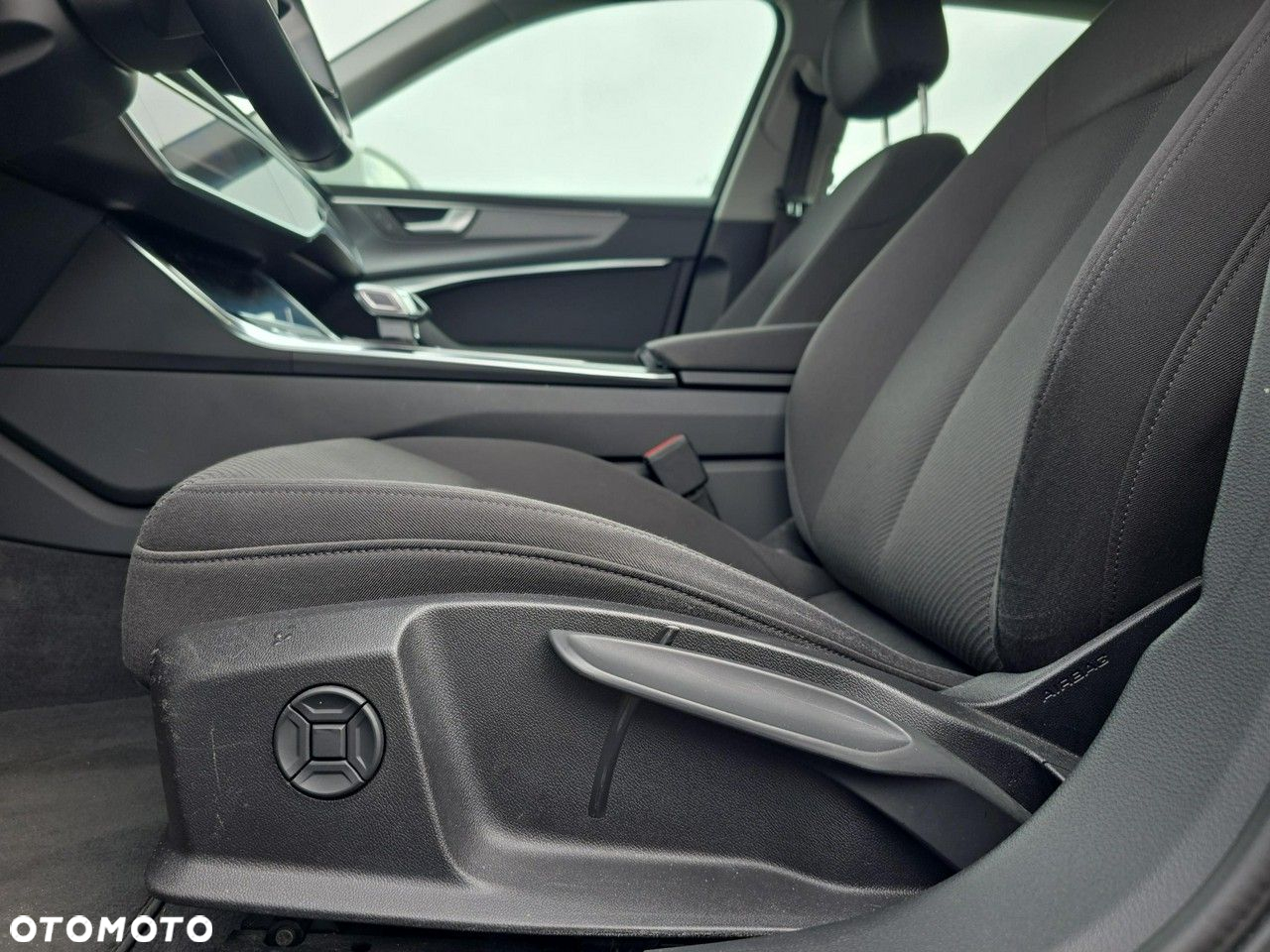Audi A6 Avant 45 TDI quattro tiptronic - 18