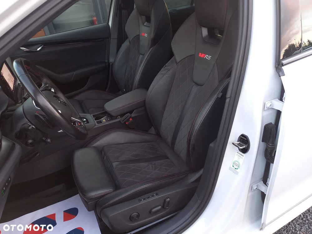 Skoda Octavia 2.0 TDI RS DSG - 21