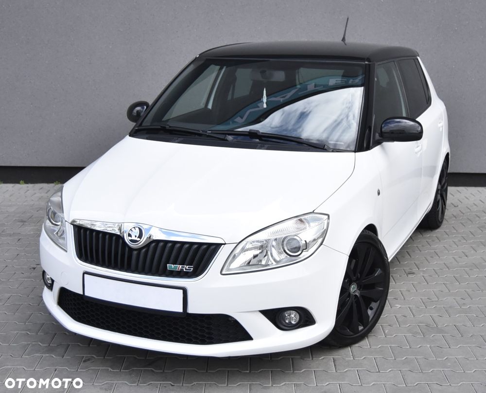 Skoda Fabia 1.4 TSI DSG RS - 2