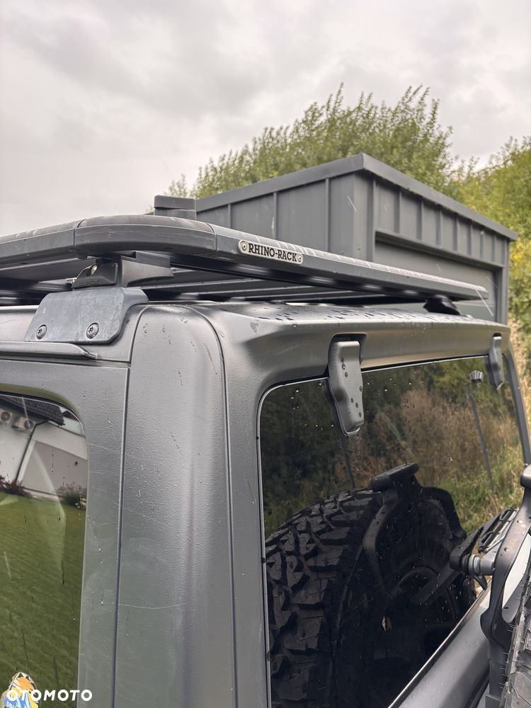 Jeep Wrangler - 10