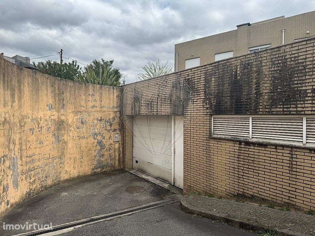 Garagem  para venda - Grande imagem: 2/4