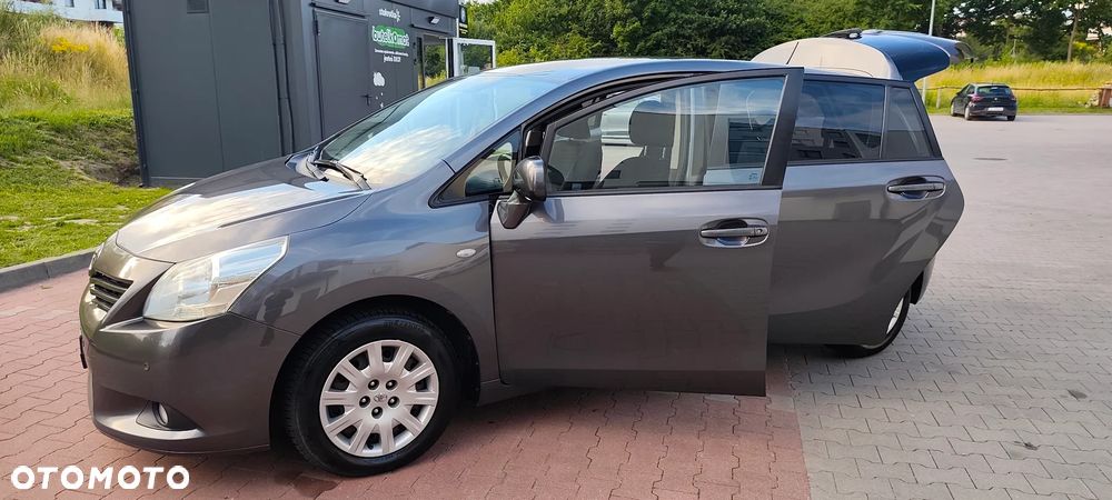 Toyota Verso 1.8 Sol 7os MS - 15