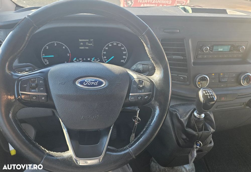 Ford Tranzit Custom - 3
