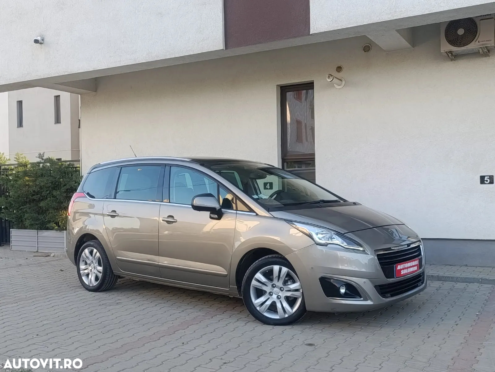 Peugeot 5008 - 3
