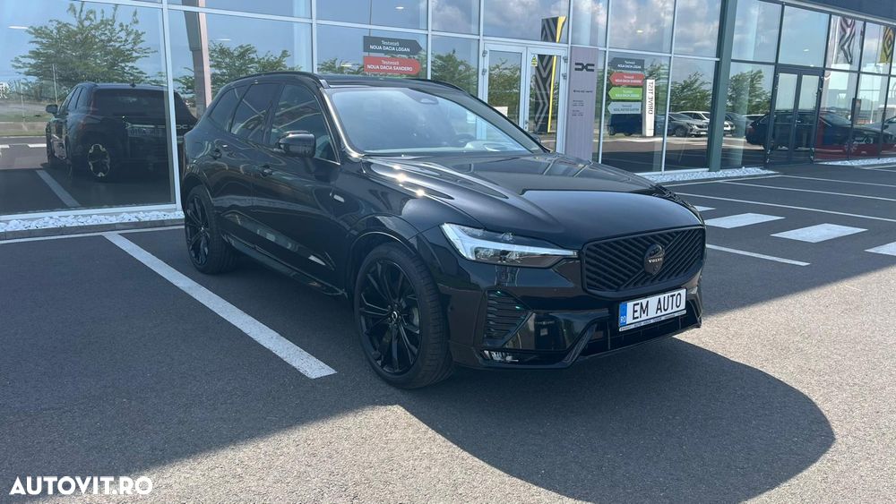 Volvo XC 60 B5 AT AWD MHEV Ultra Black Edition - 4