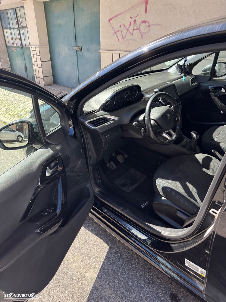 Peugeot 208 1.2 PureTech Style - 6