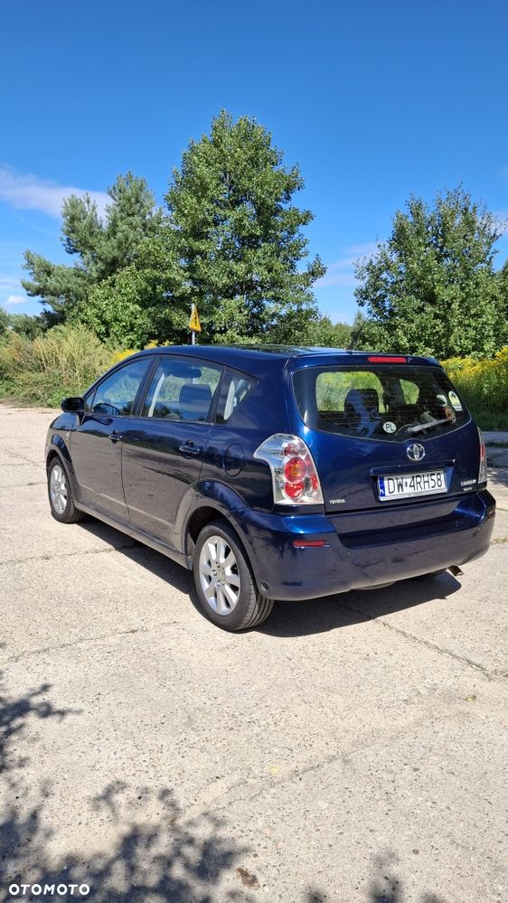 Toyota Corolla Verso - 3