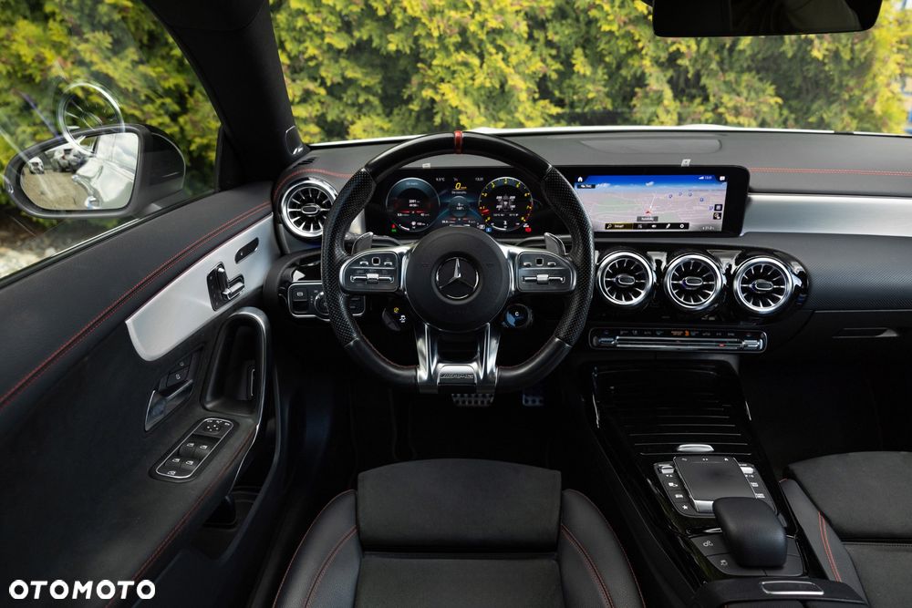 Mercedes-Benz CLA AMG 35 4-Matic 7G-DCT - 26