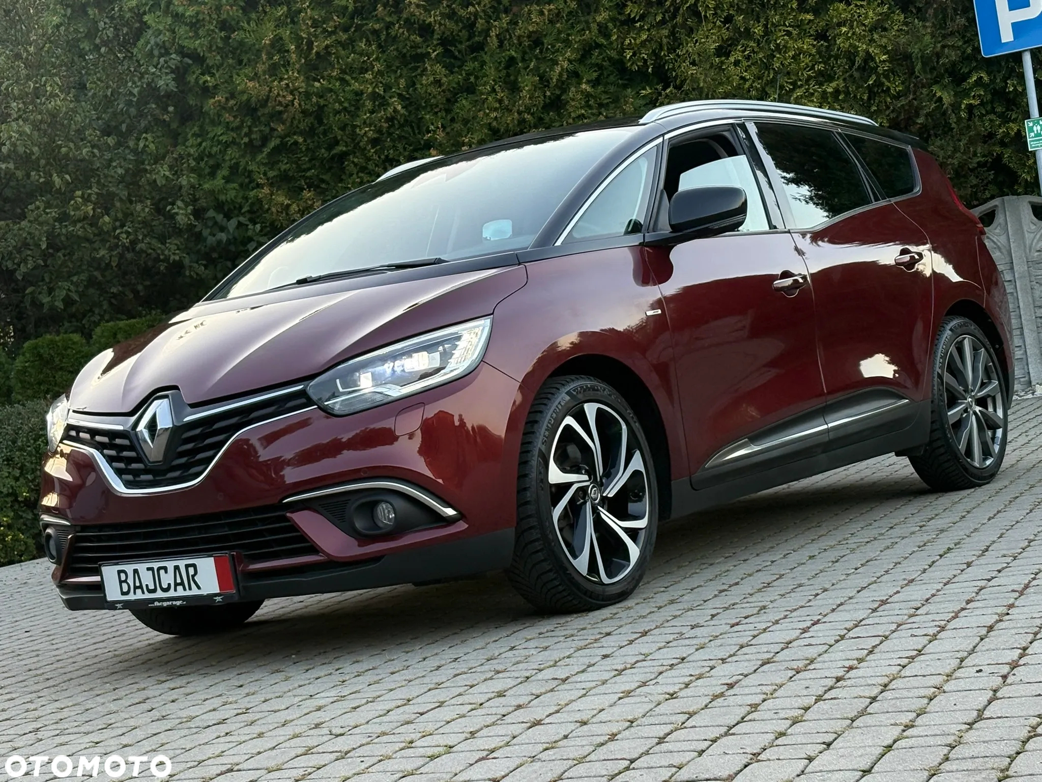 Renault Grand Scenic ENERGY TCe 115 S&S Bose Edition - 3