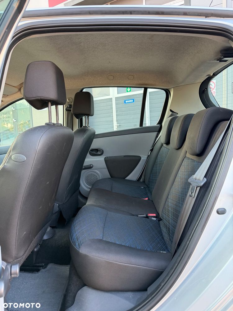 Renault Clio 1.2 16V All Inclusive - 9